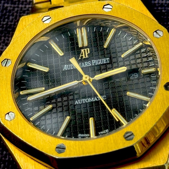 Ap Watch - Picture 1 of 5
